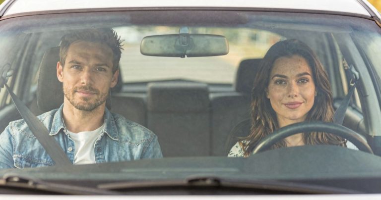 rendez vous en voiture: 14 idées faciles et romantiques